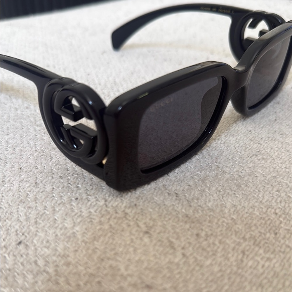 Gucci Glossy Black Rectangle Sunglasses with Signature GG Temples